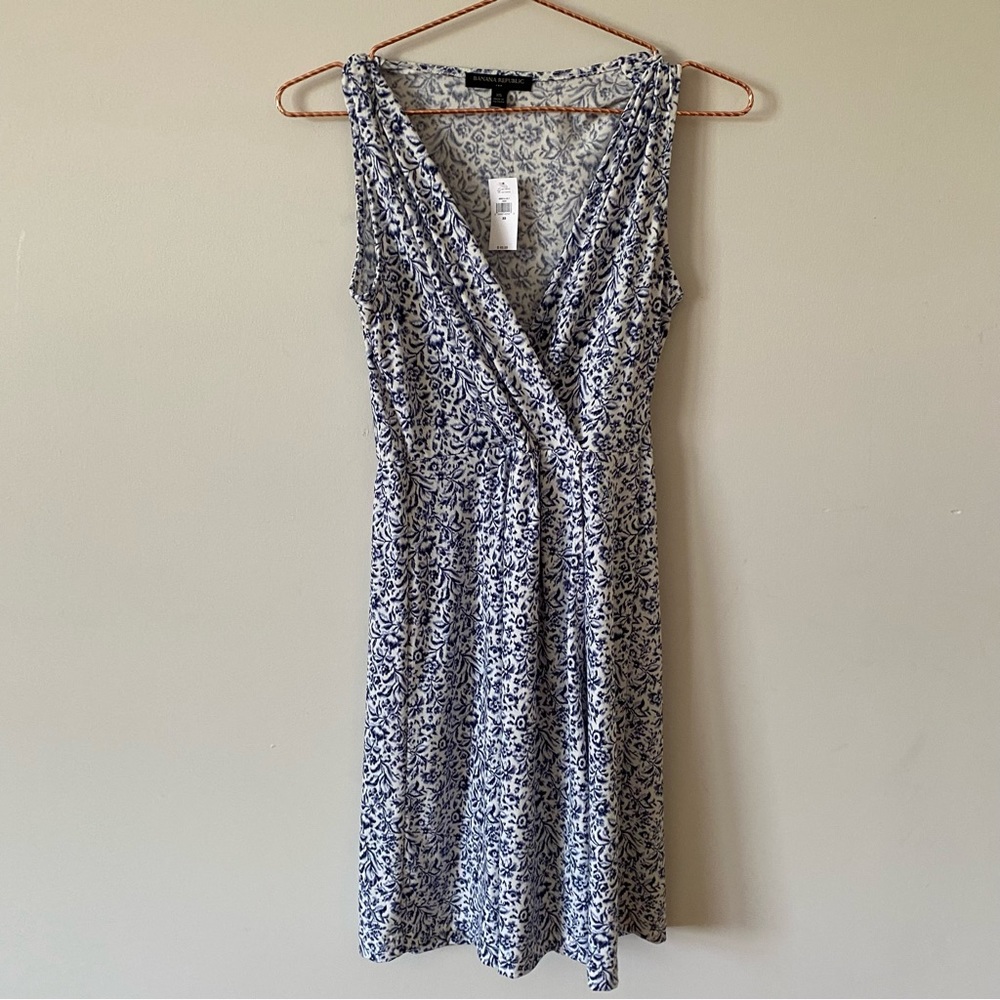 NWT Banana Republic Factory floral dress